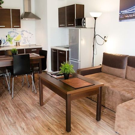 Apartament Centrum Gieldowa Warschau Exterior foto