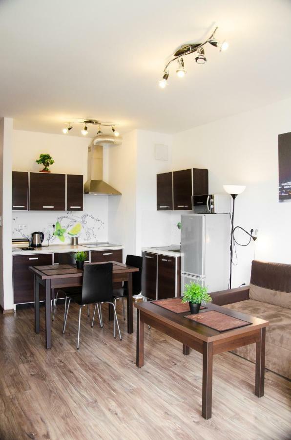 Apartament Centrum Gieldowa Warschau Exterior foto